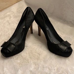 Rosegold pony hair black heels size 9